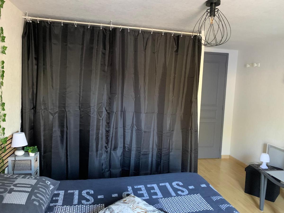 Une Agreable Chambre Independante Rilhac-Rancon Esterno foto